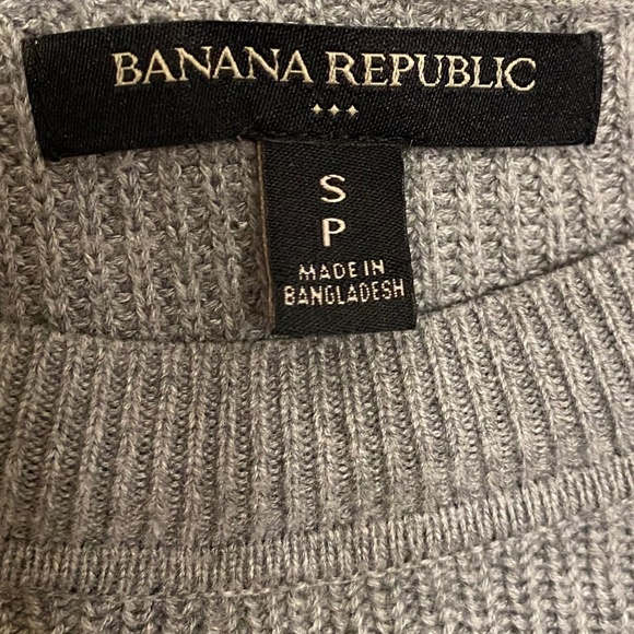 Banana Republic Factory Comfy Knit Crew Neck Sweater With Subtle Balloon Sleeves - Picture 3 of 9